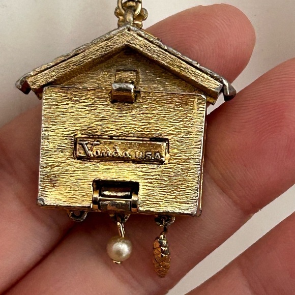 4/$100 Vanda USA Elegant Gold Wall Clock Decor locket 💚 - Picture 5 of 9